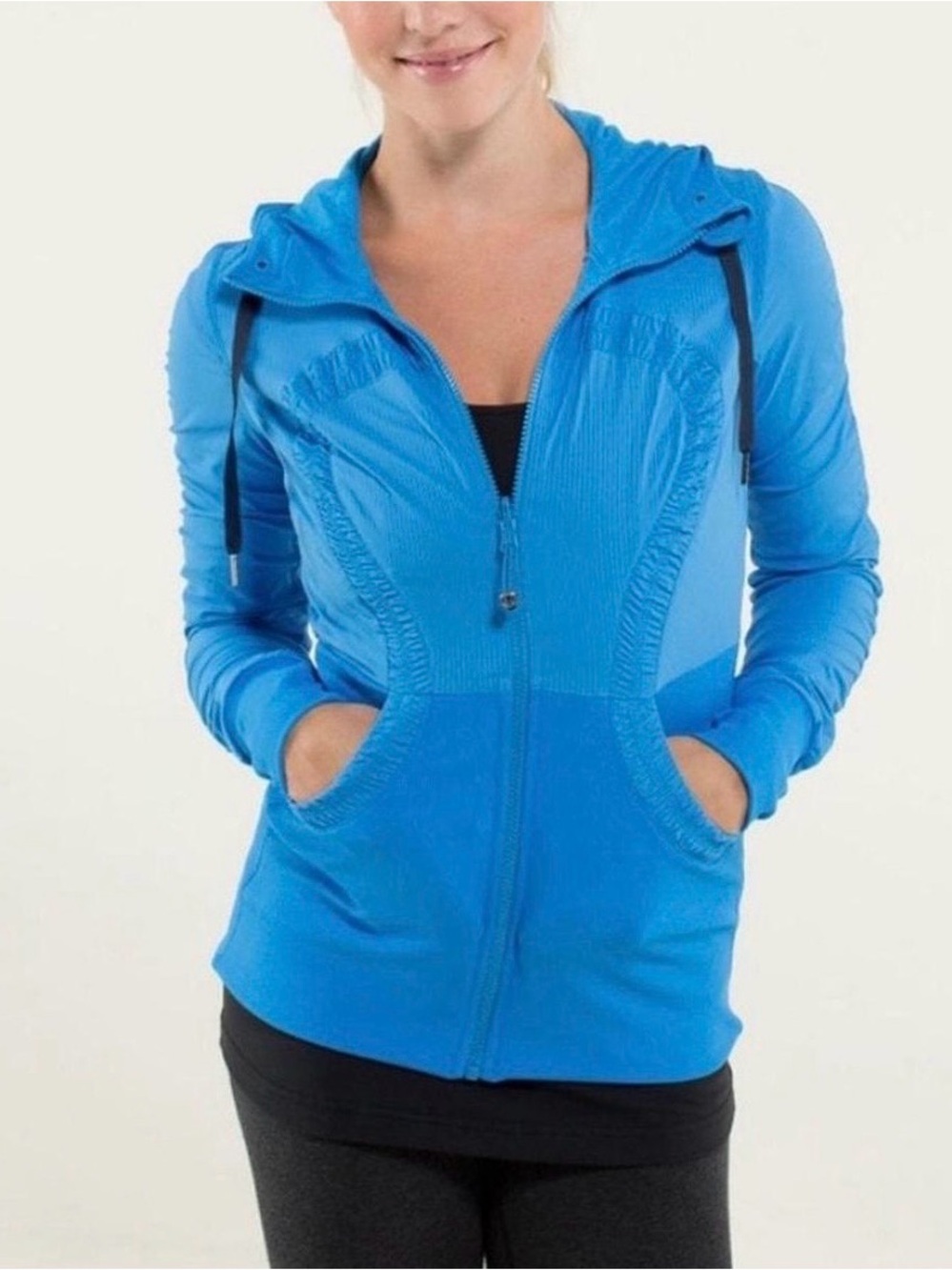 Lululemon Active Full-Zip Hooded Dance Jacket in Bright Blue size6